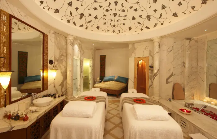 luxury spa in delhi