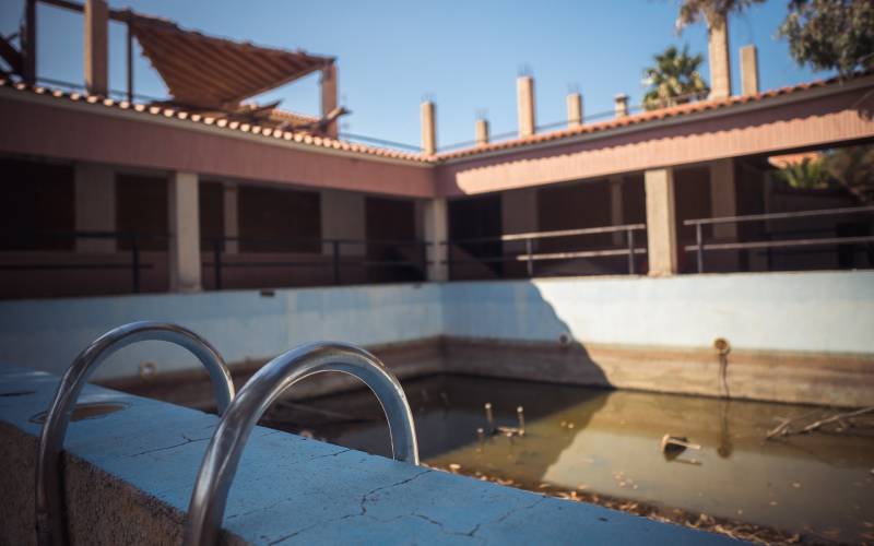 swimming pool renovation