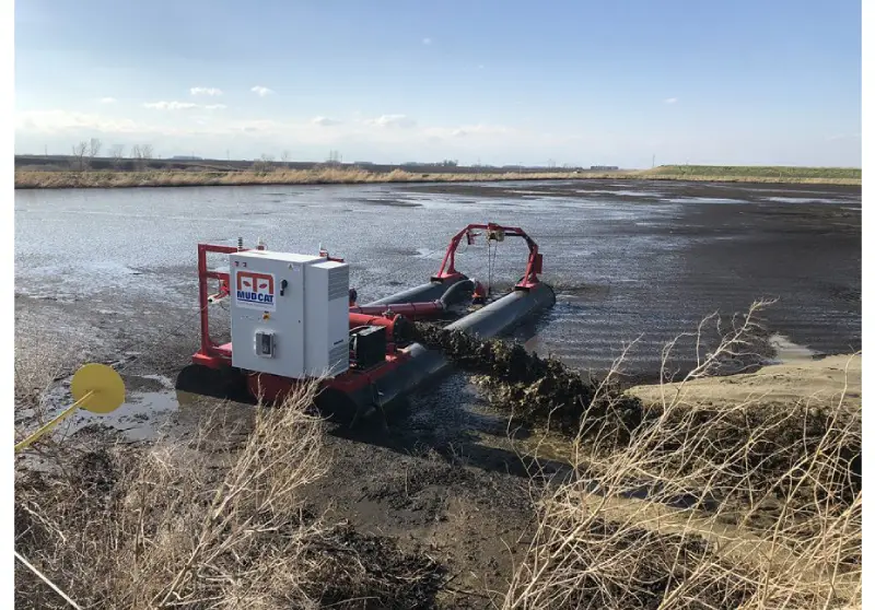 Remote controlled dredge