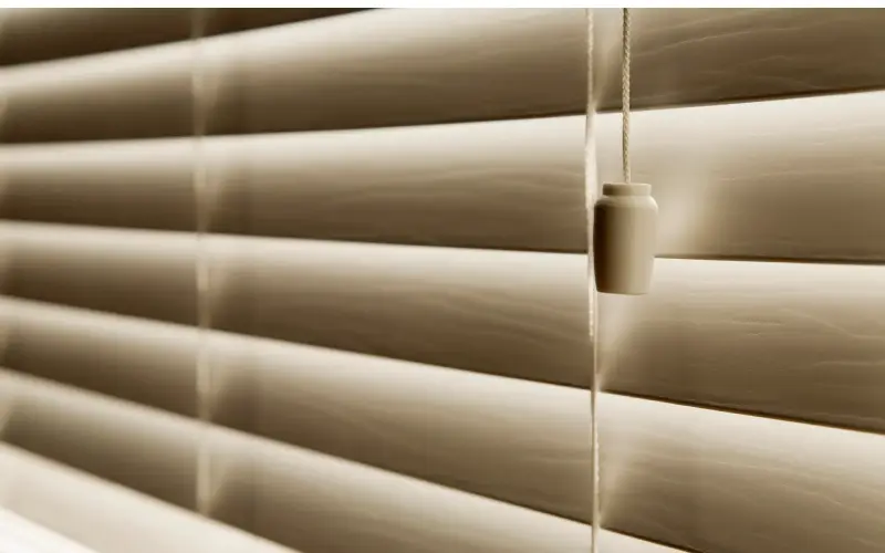 Custom blinds in Mississauga